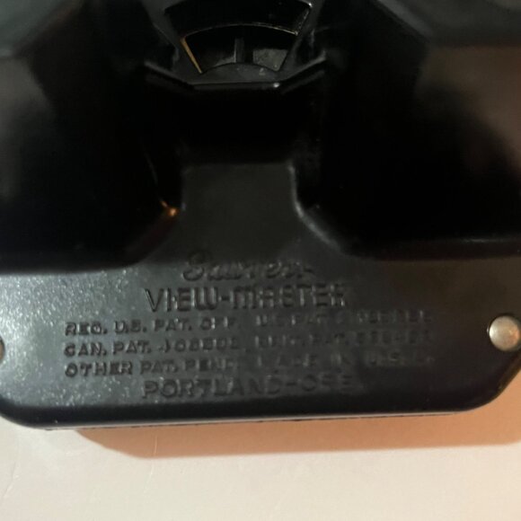 Sawyer Black Bakelite Viewmaster 1950 with 16 reels - Picture 4 of 9